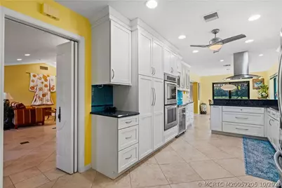 1423 SW Troon Circle, Palm City, FL 34990 - Photo 16