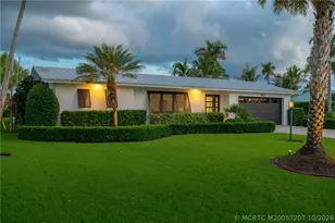 8418 SE Coconut St, Hobe Sound, FL 33455 - Photo 4