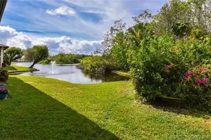 541 SW South River Dr, Stuart, FL 34997 - Photo 28