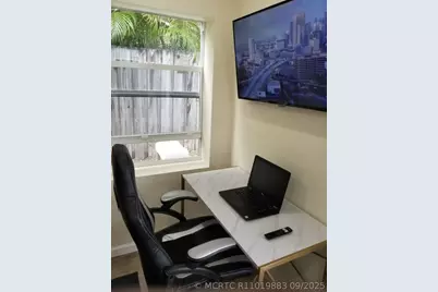 316 NW 29 Street, Wilton Manors, FL 33311 - Photo 18