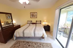 66 Cambridge C, West Palm Beach, FL 33417 - Photo 2