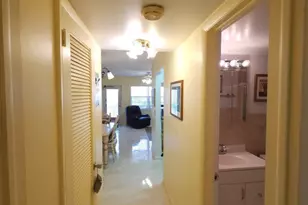 66 Cambridge C, West Palm Beach, FL 33417 - Photo 10