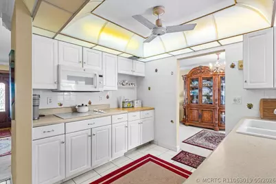 1802 SW 13th Avenue, Boynton Beach, FL 33426 - Photo 12