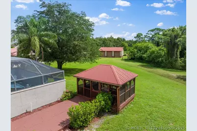 930 90th Avenue, Vero Beach, FL 32966 - Photo 46