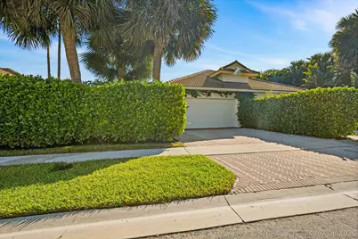2940 Twin Oaks Way, Wellington, FL 33414 - Photo 4