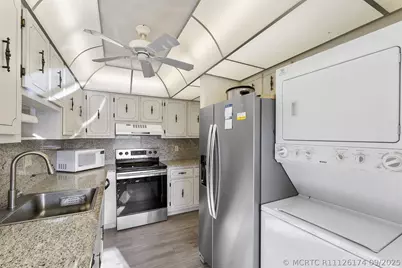 1050 Citrus #202, Delray Beach, FL 33445 - Photo 8