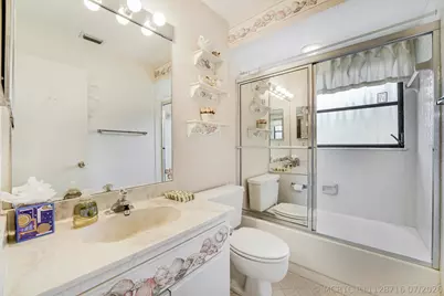 8421 Bonita Isle Drive, Lake Worth, FL 33467 - Photo 14