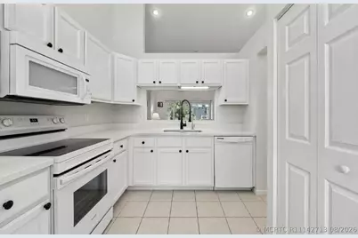 6140 Long Key Lane, Boynton Beach, FL 33472 - Photo 2