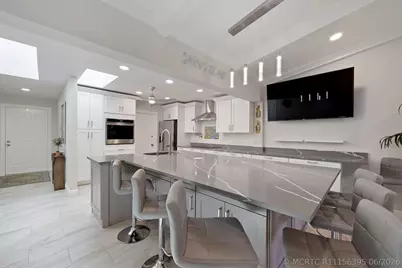 7 Ridge Pointe Drive #C, Boynton Beach, FL 33435 - Photo 2