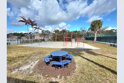 6204 Spring Lakes Terrace, Fort Pierce, FL 34951 - Photo 26