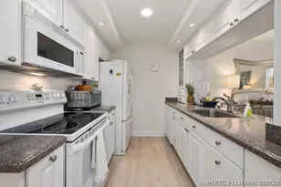 250 NE 20th St, Boca Raton, FL 33431 - Photo 4