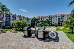 250 NE 20th St, Boca Raton, FL 33431 - Photo 20