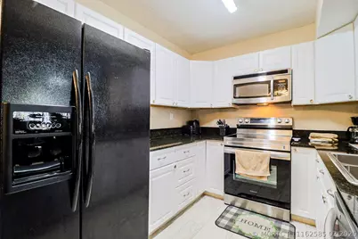 450 Palm Circle #106, Pembroke Pines, FL 33025 - Photo 22