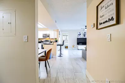 450 Palm Circle #106, Pembroke Pines, FL 33025 - Photo 6