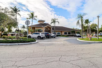 450 Palm Circle #106, Pembroke Pines, FL 33025 - Photo 54