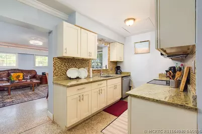 145 SE 3rd Avenue, Boynton Beach, FL 33435 - Photo 8