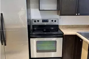 484 NW 165th St Rd, Miami, FL 33169 - Photo 2