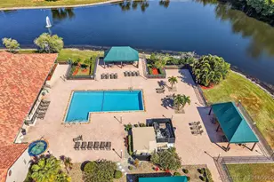 5750 Parkwalk Cir E, Boynton Beach, FL 33472 - Photo 36