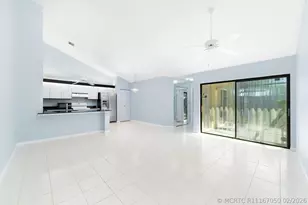 1139 Summit Trail Cir, West Palm Beach, FL 33415 - Photo 2
