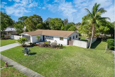 221 Caprol Lane, Sebastian, FL 32958 - Photo 32
