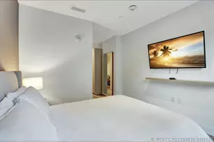 229 SW 9th St, Miami, FL 33130 - Photo 10