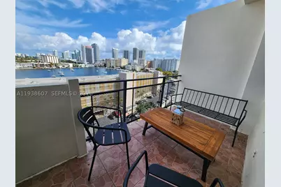 401 Golden Isles #1114, Hallandale Beach, FL 33009 - Photo 1