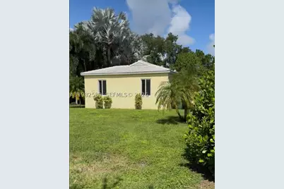 1015 NE 112th, Biscayne Park, FL 33161 - Photo 1