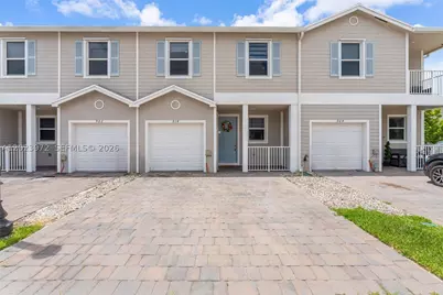 914 SE 18th, Homestead, FL 33034 - Photo 1