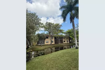 2 Briarwood #212, Hollywood, FL 33024 - Photo 1