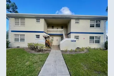 1522 SE Royal Green Circle #201, Port Saint Lucie, FL 34952 - Photo 1