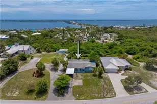 3879 NE Skyline Dr, Jensen Beach, FL 34957 - Photo 1