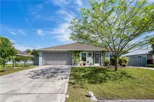 962 SW McElroy Ave, Port Saint Lucie, FL 34953 - Photo 1