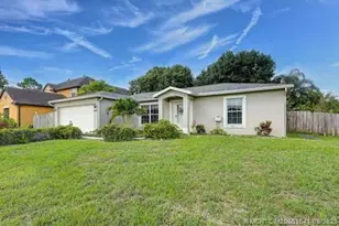 6250 NW Hacienda Ln, Port Saint Lucie, FL 34986 - Photo 1