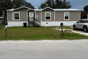 409 Oakmont Ave, Moore Haven, FL 33471 - Photo 1