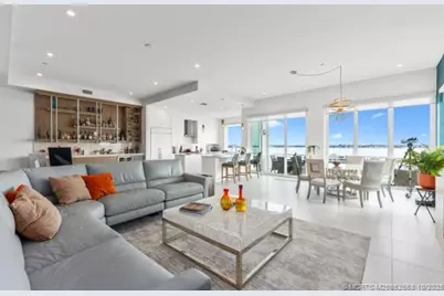 51 SE Seminole Street #305, Stuart, FL 34994 - Photo 1