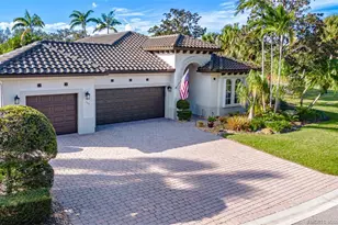 700 SW Pebble Ln, Palm City, FL 34990 - Photo 1