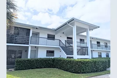 1200 SE Parkview Place #F8, Stuart, FL 34994 - Photo 1