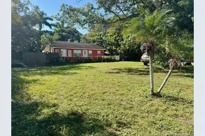 888 SW 28th Street, Palm City, FL 34990 - Photo 1