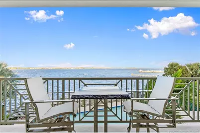 41 SW Seminole Street #206, Stuart, FL 34994 - Photo 1