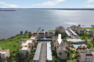 3462 NE Causeway Blvd, Jensen Beach, FL 34957 - Photo 1