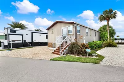 10701 S Ocean Drive #811, Jensen Beach, FL 34957 - Photo 1