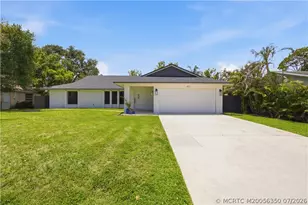 822 SE Cavern Ave, Port Saint Lucie, FL 34983 - Photo 1