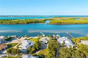 5644 SE Harbor Terrace, Stuart, FL 34997 - Photo 1