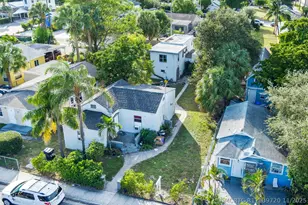 19 S E St, Lake Worth, FL 33460 - Photo 1