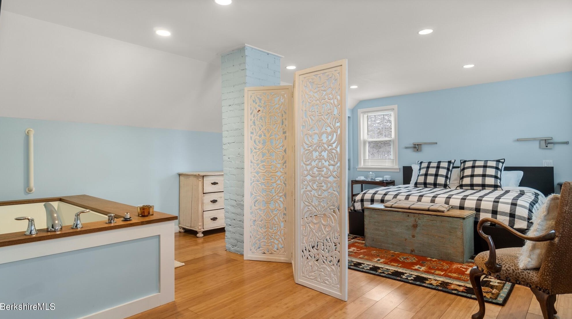 24 Manville St, Alford MA 01230-1912 exterior