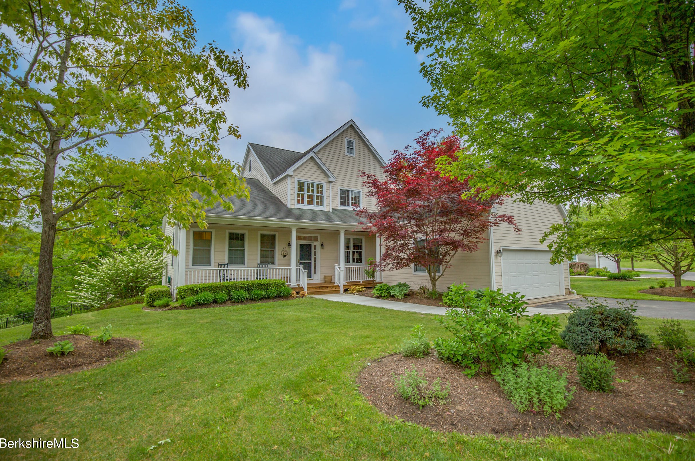 47 Fairwynds Dr, Lenox, MA 01240