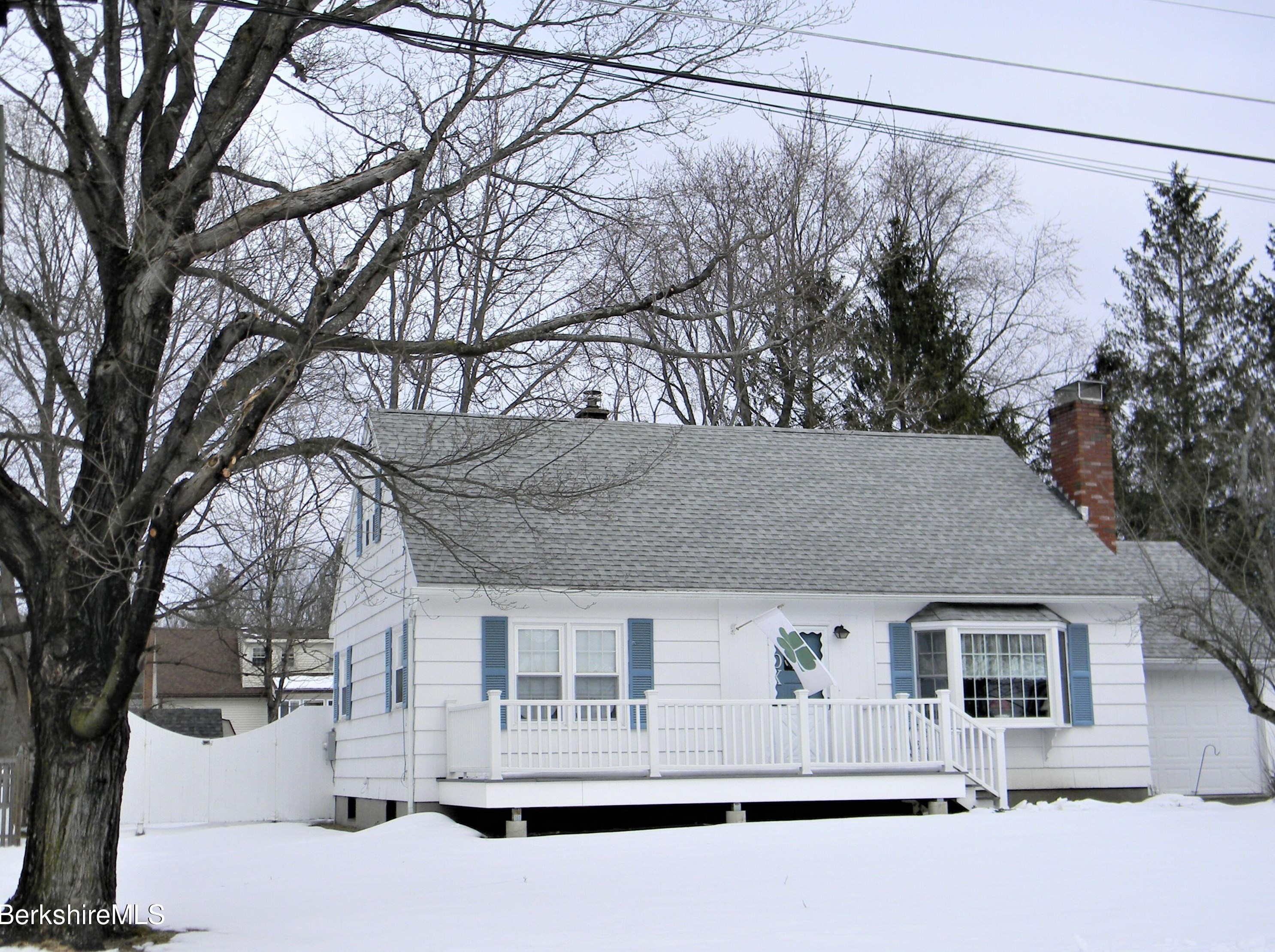 24 Lucia Dr, Pittsfield, MA 01201 exterior