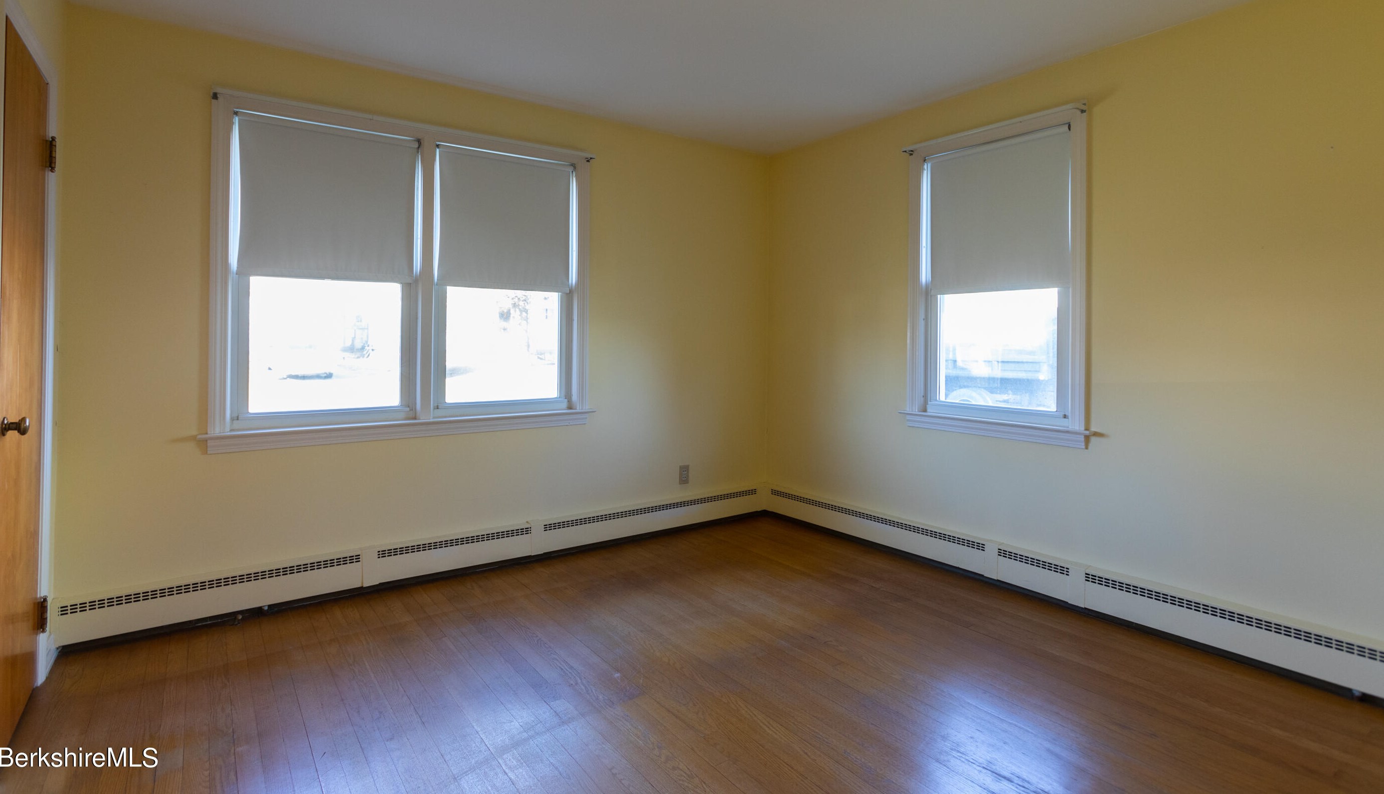 42 Lillian St, Pittsfield MA 01201-5652 exterior