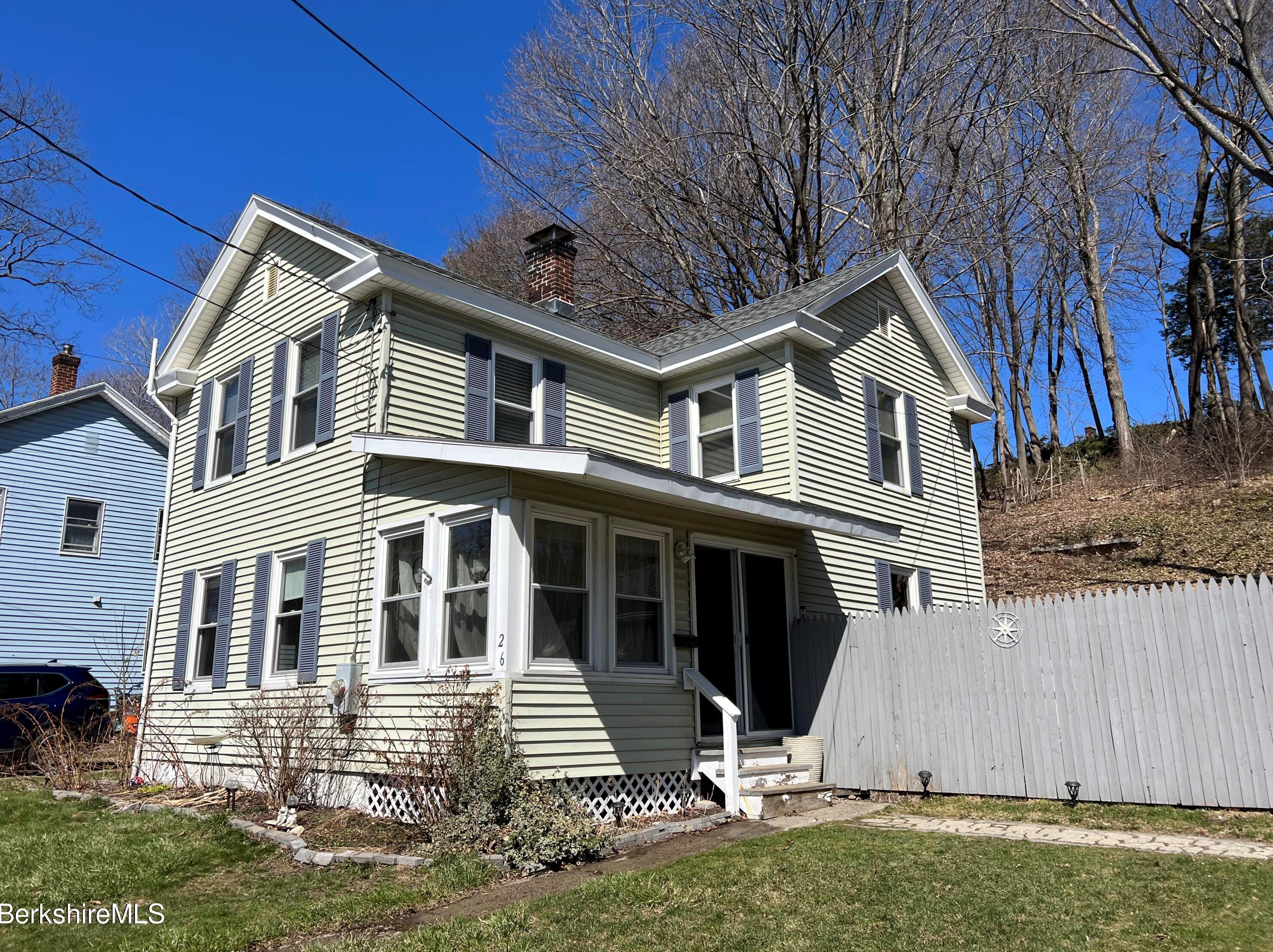 26 Alcove St, Pittsfield, MA 01201 exterior