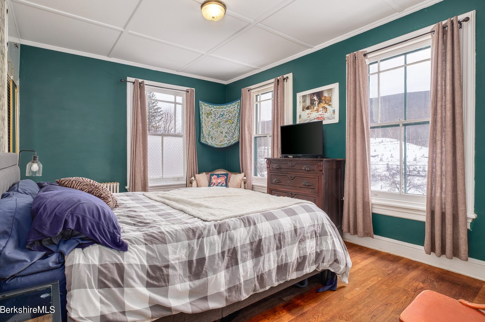 168 Main St, Clarksburg MA 01247-0033 exterior